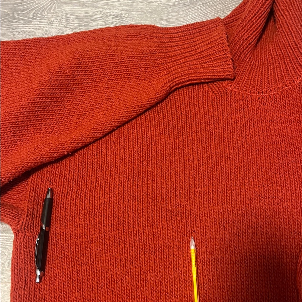 Babaa Red Turtleneck Knit Sweater - Picture 6 of 6